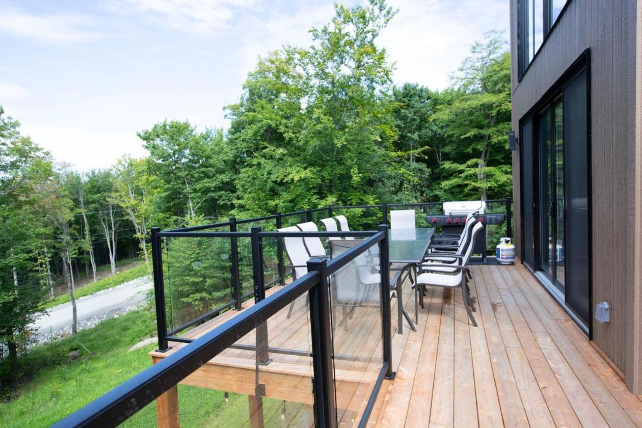 הוילה La Conception Chalet Serenity - Mont Tremblant Ski - Spa Sauna Wifi Tv Privet Chic Modern House מראה חיצוני תמונה