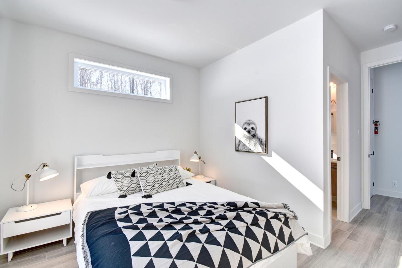 הוילה La Conception Chalet Serenity - Mont Tremblant Ski - Spa Sauna Wifi Tv Privet Chic Modern House מראה חיצוני תמונה