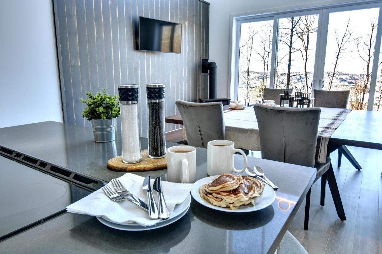 הוילה La Conception Chalet Serenity - Mont Tremblant Ski - Spa Sauna Wifi Tv Privet Chic Modern House מראה חיצוני תמונה