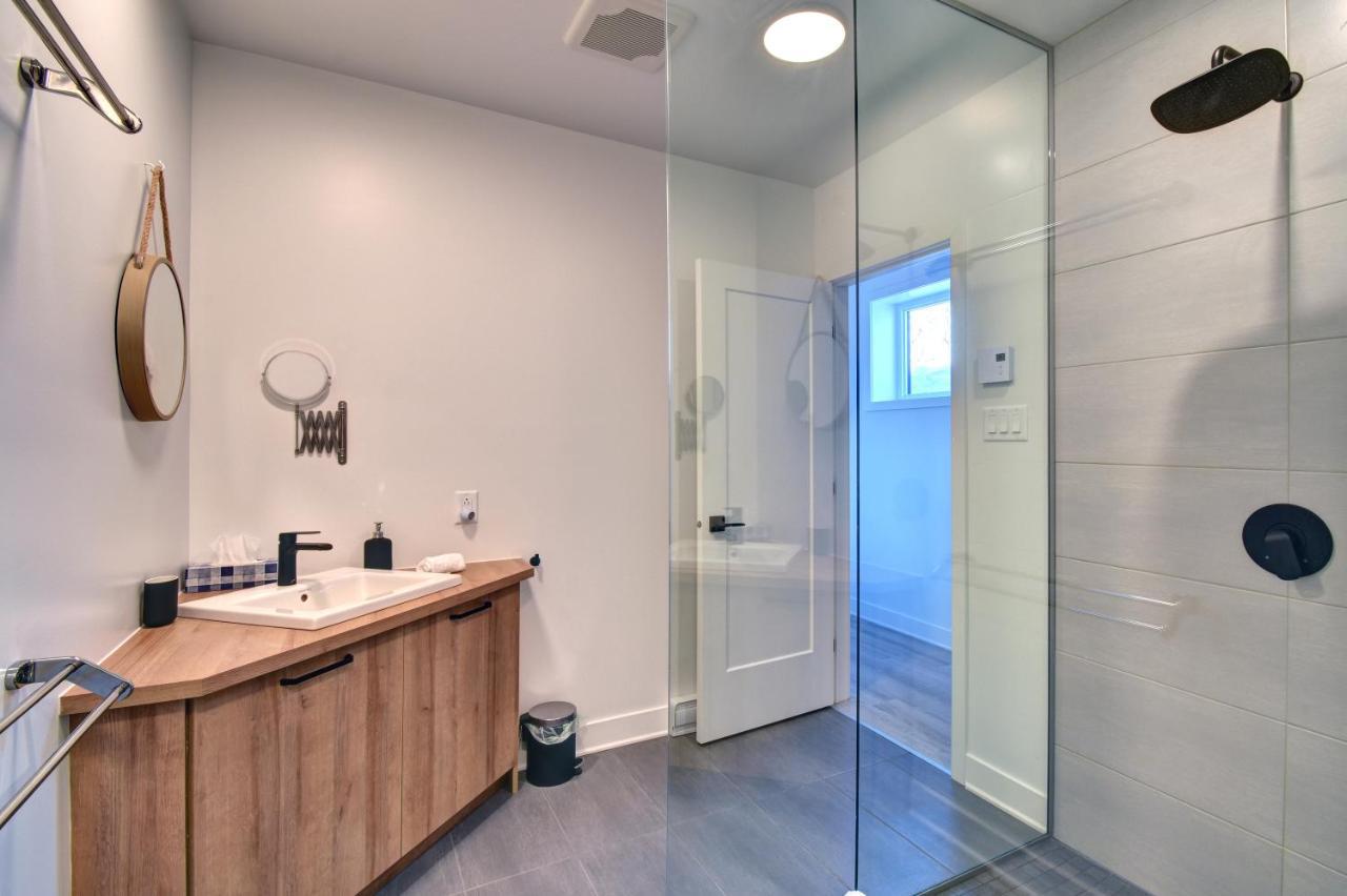הוילה La Conception Chalet Serenity - Mont Tremblant Ski - Spa Sauna Wifi Tv Privet Chic Modern House מראה חיצוני תמונה