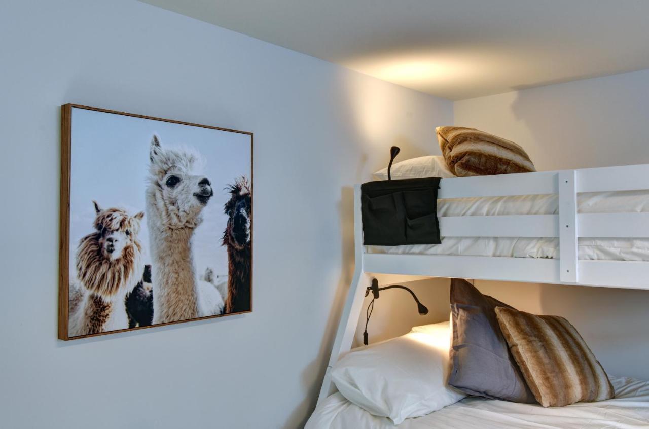 הוילה La Conception Chalet Serenity - Mont Tremblant Ski - Spa Sauna Wifi Tv Privet Chic Modern House מראה חיצוני תמונה